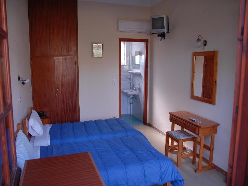 Avaton Hotel Ligourio Exterior foto