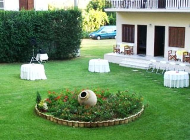 Avaton Hotel Ligourio Exterior foto